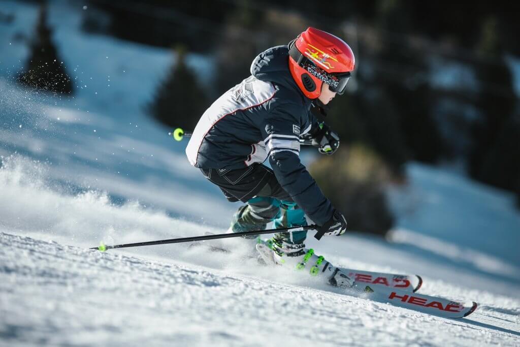 In welke landen skihelm verplicht